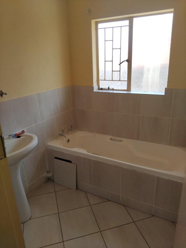 2 Bedroom Property for Sale in Boitekong North West